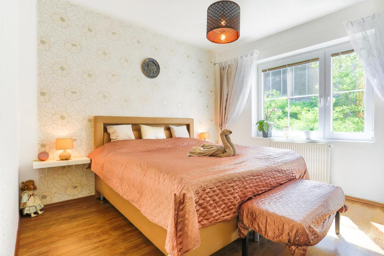 Apartment Carla Κάρλοβι Βάρι Εξωτερικό φωτογραφία