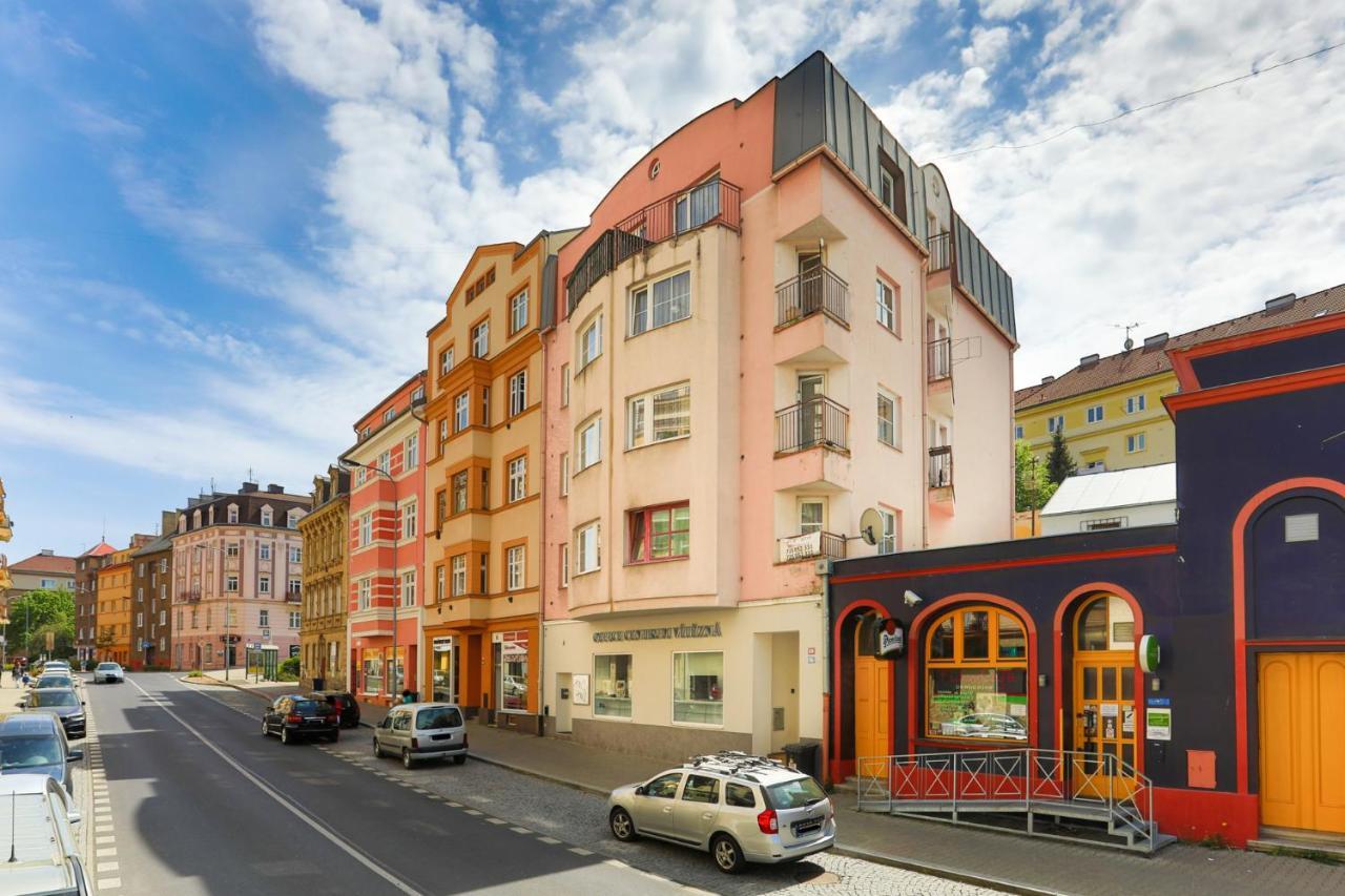 Apartment Carla Κάρλοβι Βάρι Εξωτερικό φωτογραφία